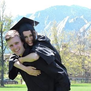 Meet your Posher, Caitlin